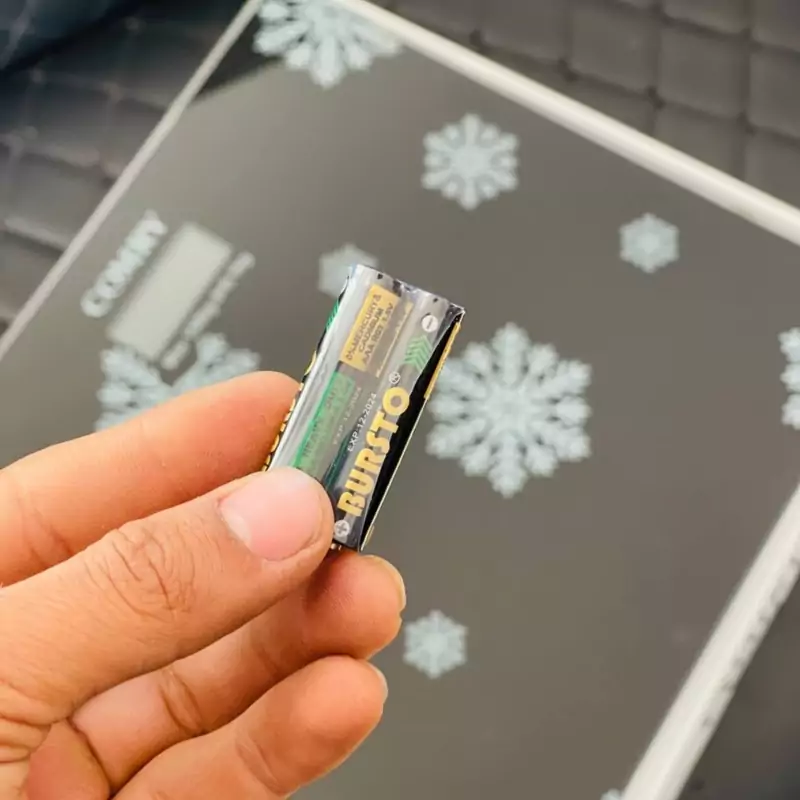 ترازو دیجیتال کمری فیت مدل B Wave ترازو وزن کشی دیجیتال کمری با گارانتی تا 180 کیلوگرم دماسنج دار دقت 50 گرم باطری