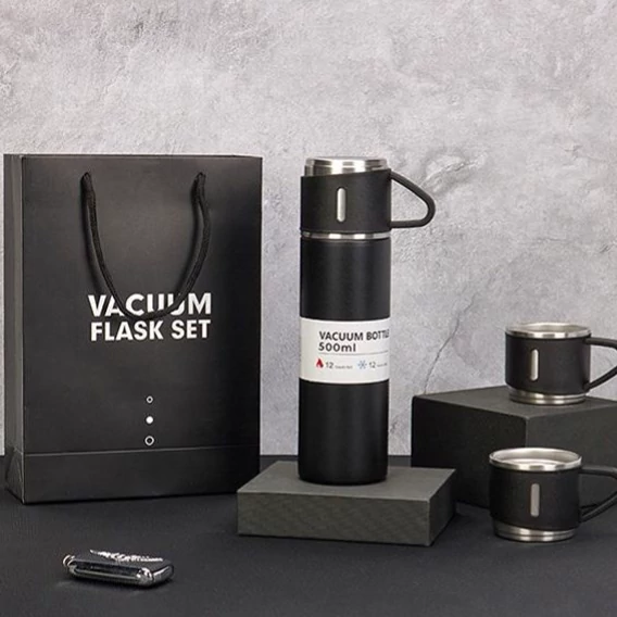 تراول ماگ سه فنجان همراه با جعبه کادویی مشکی